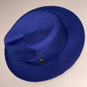 Men’s Royal blue straw fedora.  Small.
